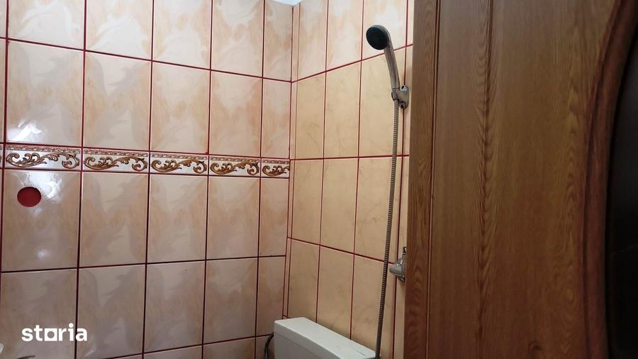 Casă cu 3 camere cu Teren 540 Mp în Central