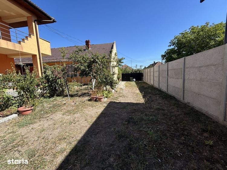 Casă cu 4 camere decomandat cu Teren 1812 Mp în Zădăreni