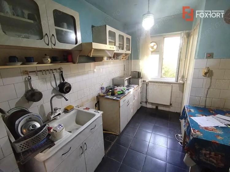 Apartament cu 2 camere semidecomandat în Dâmbovița