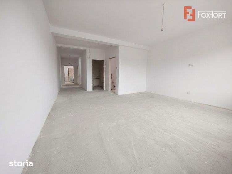 Casă cu 4 camere cu Teren 300 Mp în Giroc