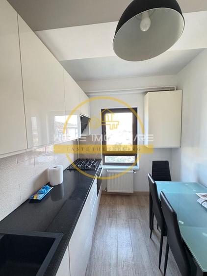 Apartament cu 3 camere decomandat, mobilat în Nicolina