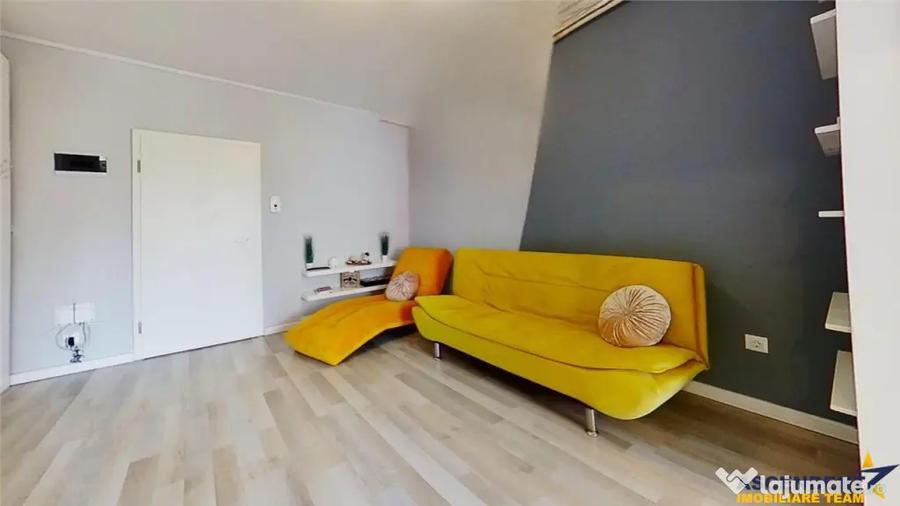 Apartament cu 2 camere decomandat în Avantgarden