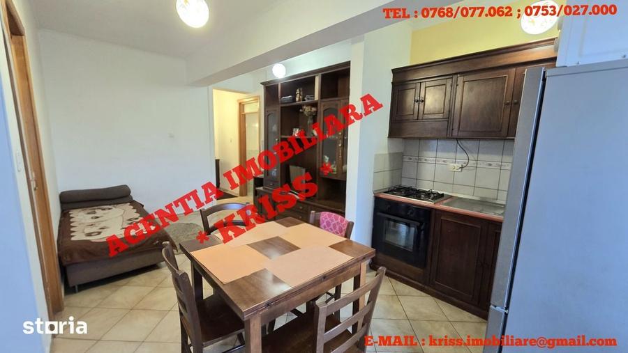 Apartament cu 3 camere în Prundu