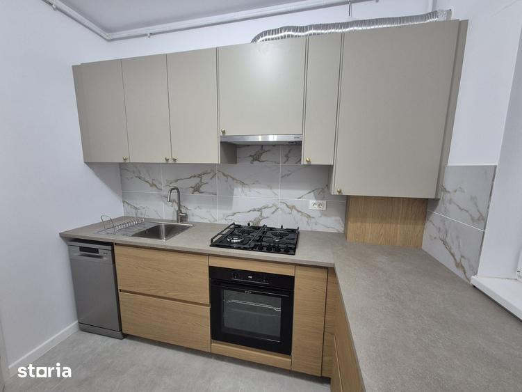 Apartament cu 2 camere, mobilat în Est