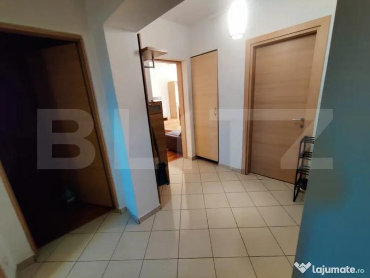 Apartament cu 3 camere decomandat în Aradului