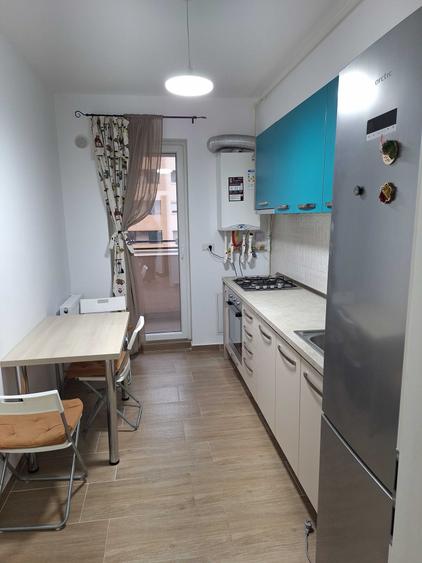 Apartament cu 2 camere decomandat în Metalurgiei