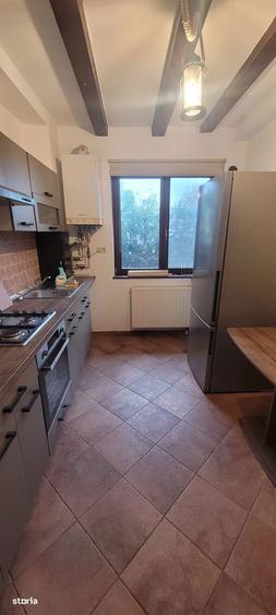 Casă cu 4 camere cu Teren 65 Mp în Central