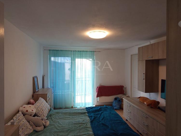 Casă individuală cu 7 camere cu Canalizare în Gruia