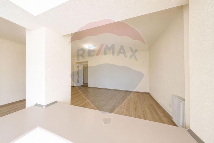 Apartament cu 4 camere de vânzare în zona Centrul Civic - 5