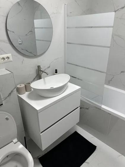 Apartament cu 2 camere semidecomandat, mobilat în Berceni