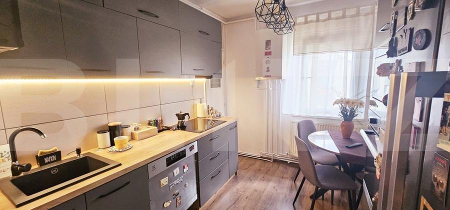 Apartament de vanzare, 2 camere, str. Crangului - 6