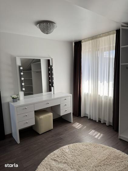 Casă cu 4 camere cu Teren 242 Mp în Central