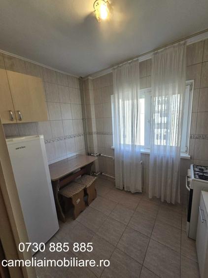 Garsonieră decomandată în Gorjului