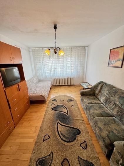 Apartament cu 2 camere decomandat, mobilat în Mioriței