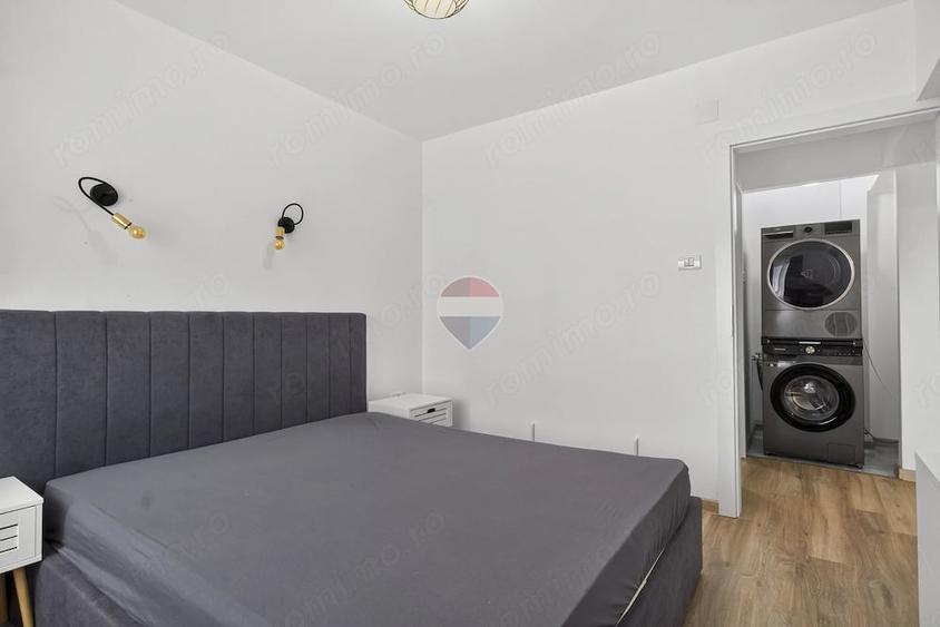 Apartament cu 4 camere decomandat în Polivalentă