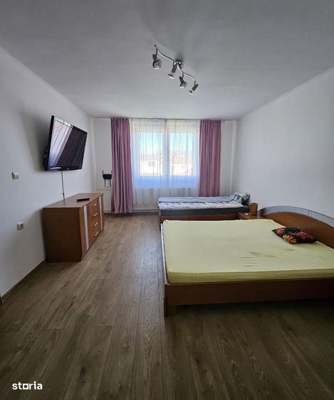 Casă cu 4 camere decomandat în Sânmartin