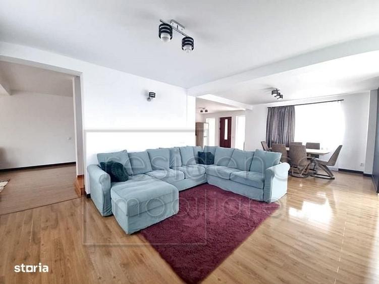 Casă cu 4 camere decomandat în Europa