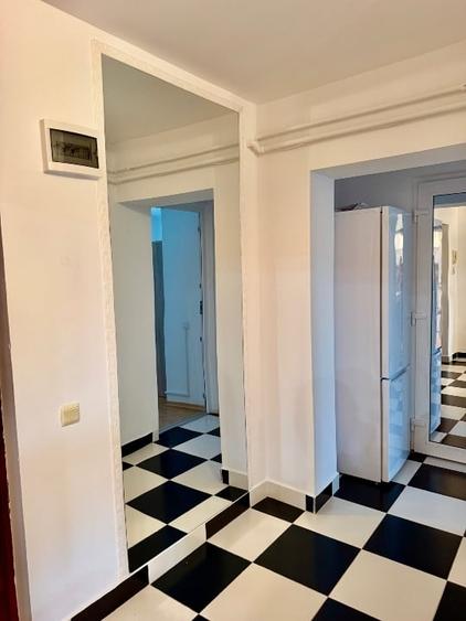 Apartament cu 2 camere decomandat, mobilat în Central