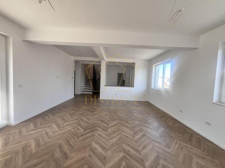 Duplex modern cu 5 camere si curte amenajata I Dumbravita - 1