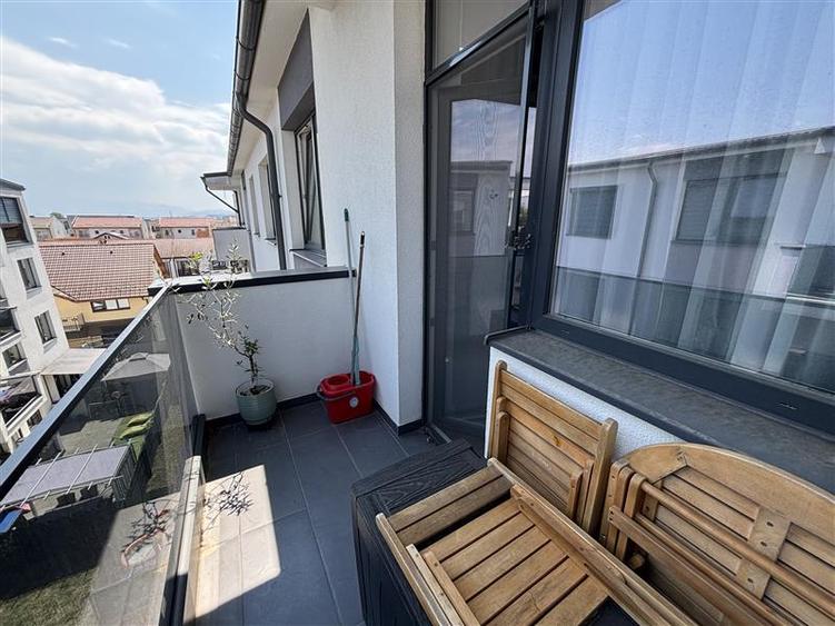 Penthouse cu 3 camere decomandat în Șelimbăr