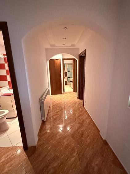 Casă cu 2 camere cu Teren 90 Mp în Central