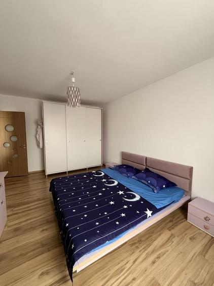 Apartament cu 3 camere decomandat în Mofleni