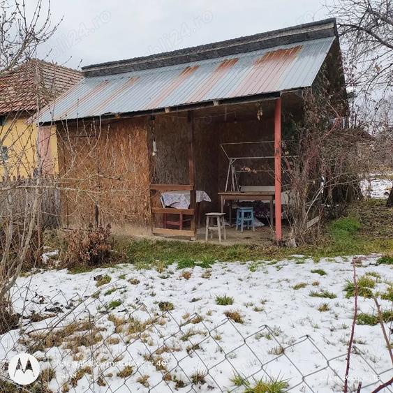 Casă cu Teren 507 Mp în Valea Bradului