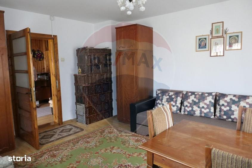 Casă cu 4 camere în Central