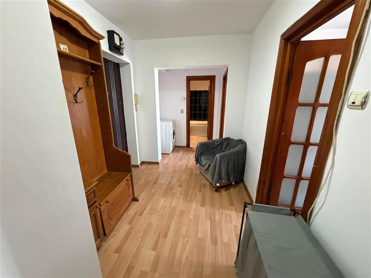 Apartament cu 2 camere decomandat în Brăilei
