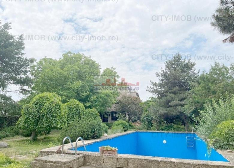 Casă individuală cu 7 camere cu Canalizare în Ghermănești