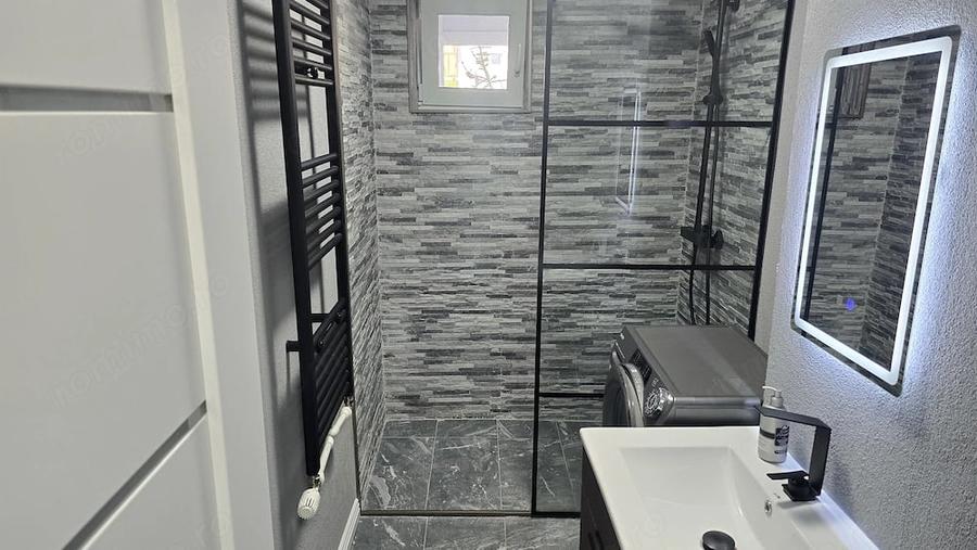 Apartament cu 2 camere semidecomandat în Zamfirescu