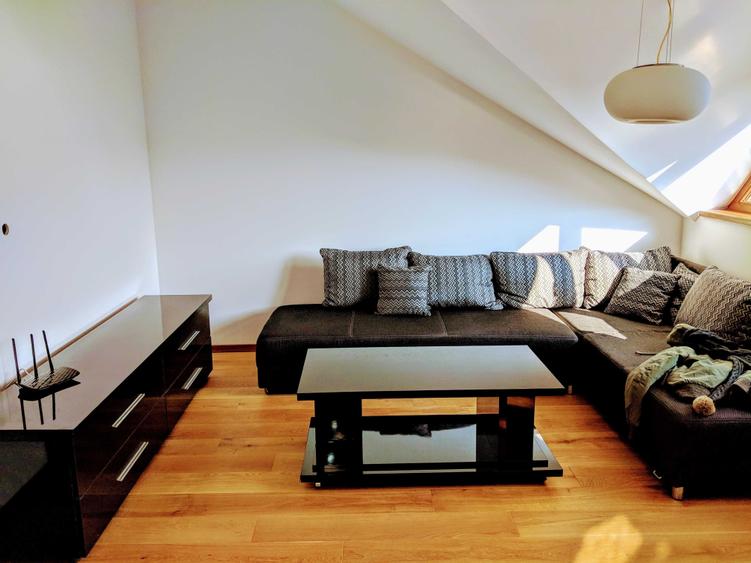 Apartament cu 2 camere decomandat în Sânpetru