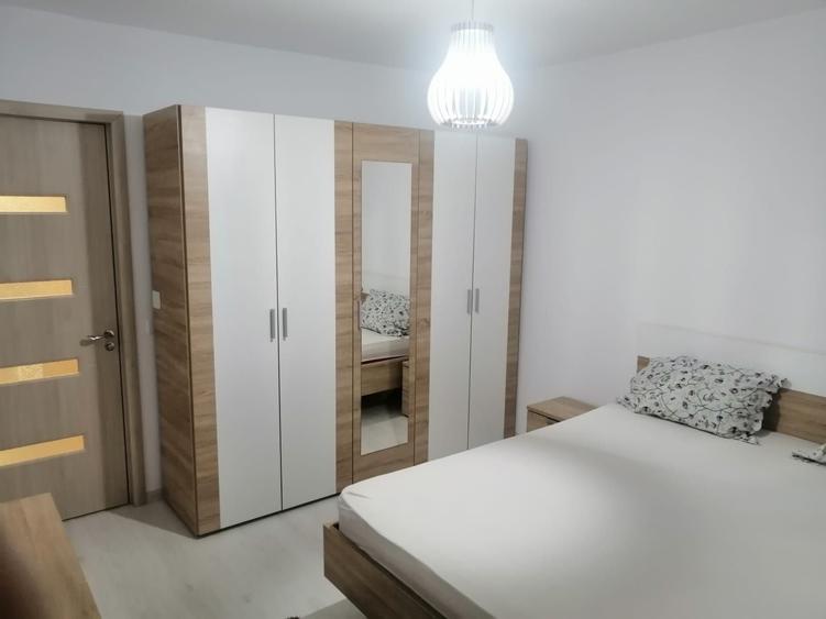 Apartament cu 3 camere decomandat în Tomis Nord