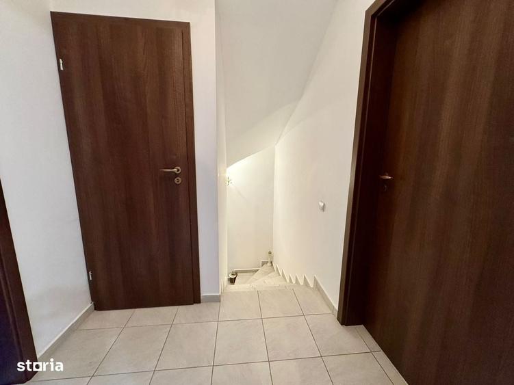 Casă cu 3 camere cu Teren 33 Mp în Berceni