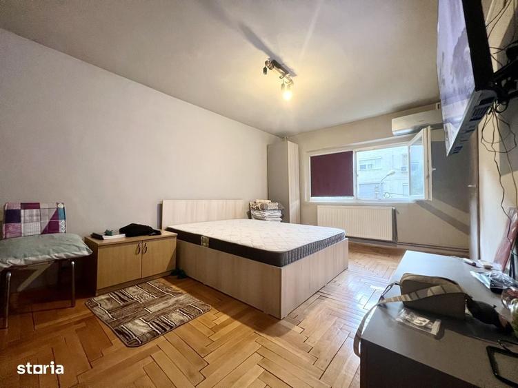 Apartament cu 3 camere decomandat în Lunei