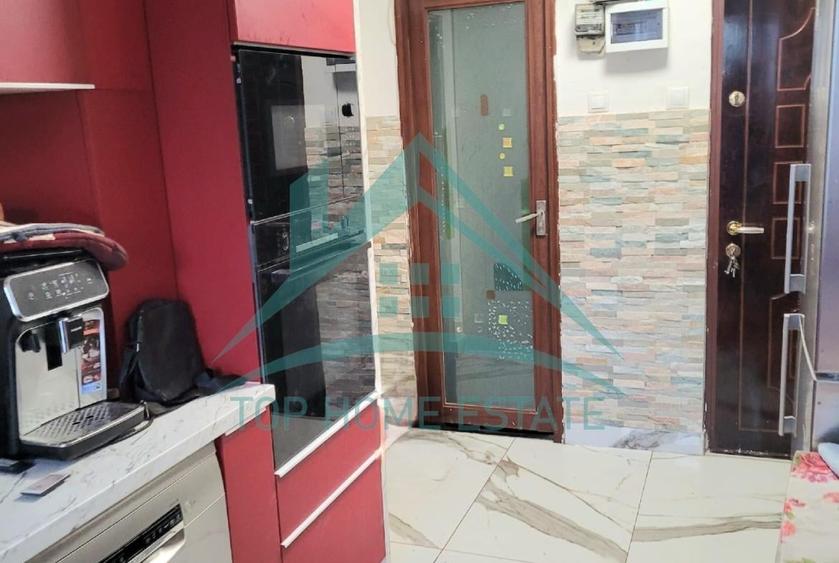 Apartament cu 4 camere semidecomandat, mobilat în Mănăștur