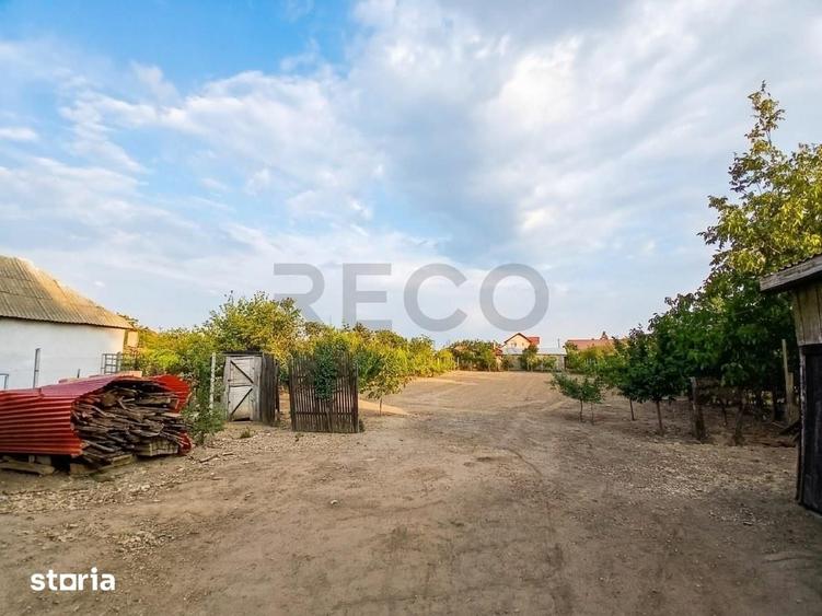 Casă cu 4 camere cu Teren 1439 Mp în Girișu de Criș