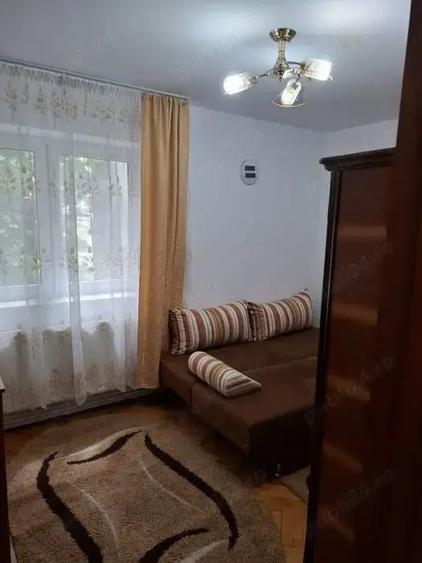 Apartament cu 3 camere decomandat în Câmpia Turzii