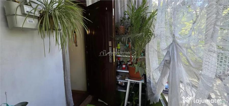 Apartament cu 4 camere decomandat în Fabric