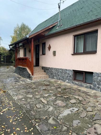 Casă cu 4 camere cu Teren 700 Mp în Central