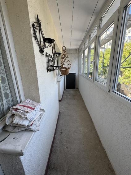 Apartament cu 2 camere decomandat în 9 Mai