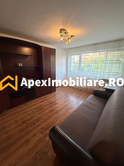 Apartament cu 2 camere decomandat în Eroii Revoluției
