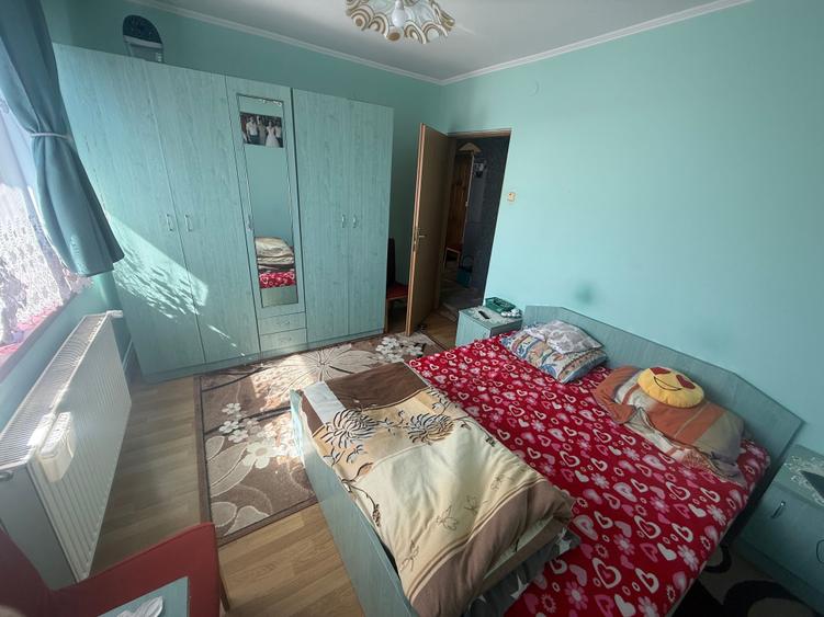 Apartament cu 2 camere decomandat în Livada
