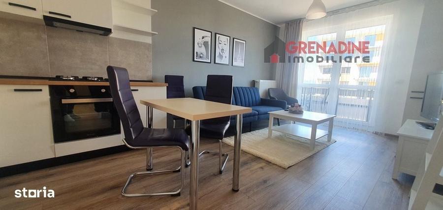 Apartament cu 2 camere decomandat în Tractorul