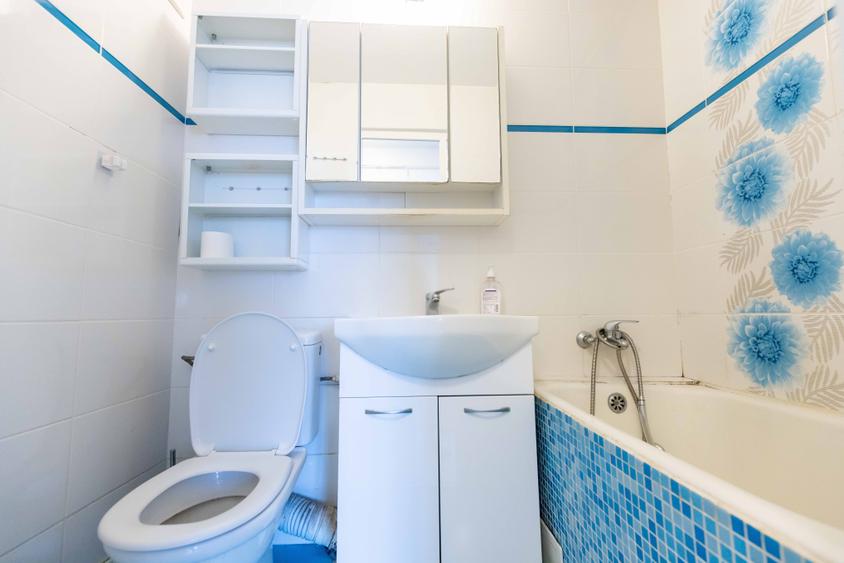 Apartament cu 2 camere decomandat în Central