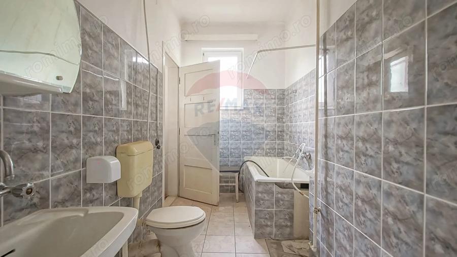Apartament cu 3 camere decomandat în Centrul Civic