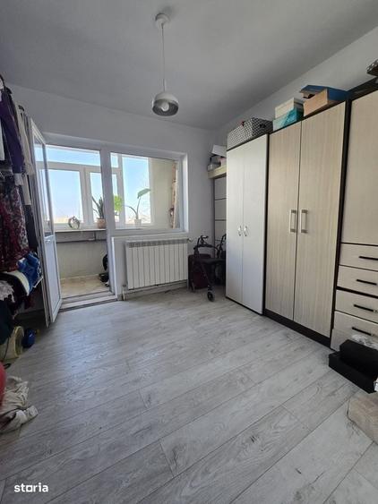Apartament cu 4 camere semidecomandat în Central