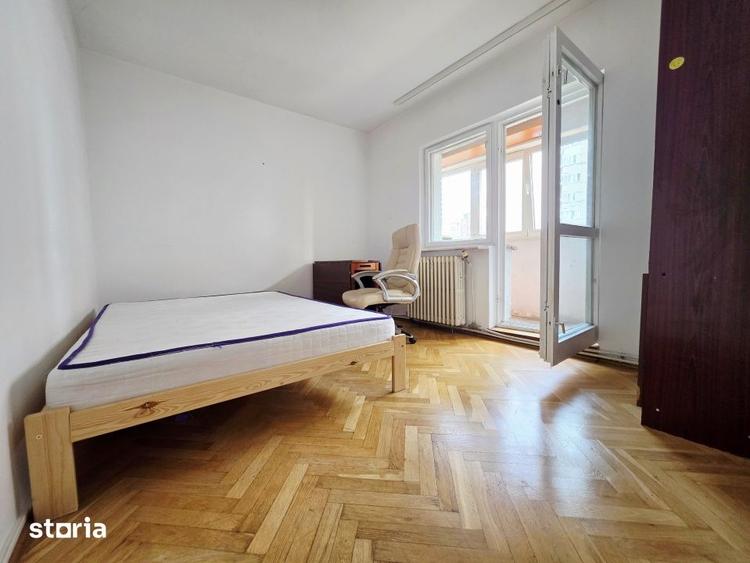 Apartament cu 4 camere decomandat, mobilat în Central