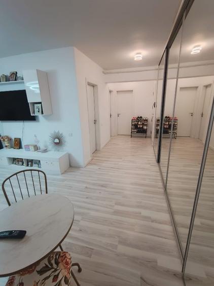 Apartament cu 2 camere decomandat în Păcii