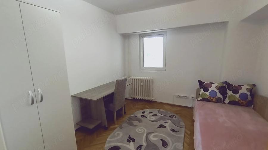 Apartament cu 4 camere decomandat în 1 Mai